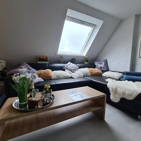 Dorfliebe Doernberg Talblick