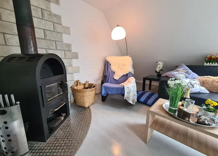 Dorfliebe Doernberg Talblick